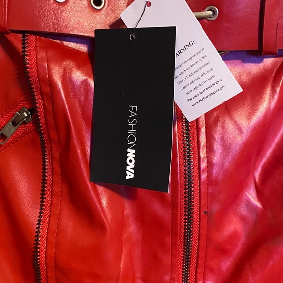 Fashion Nova Bar Hopping Mini Skirt Size Large - Picture 4 of 10